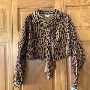 Leopard print top